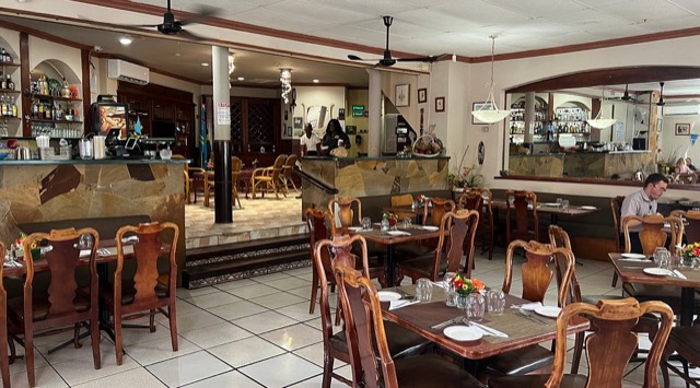The dining room at O’Niels
